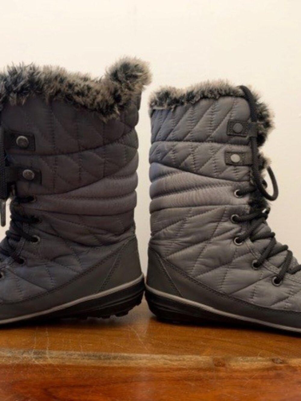 Columbia Women's Quilted Faux-Fur Lace Up Boots - Picture 3 of 4